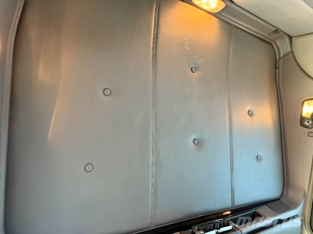 Kenworth W 900 Vilcēji