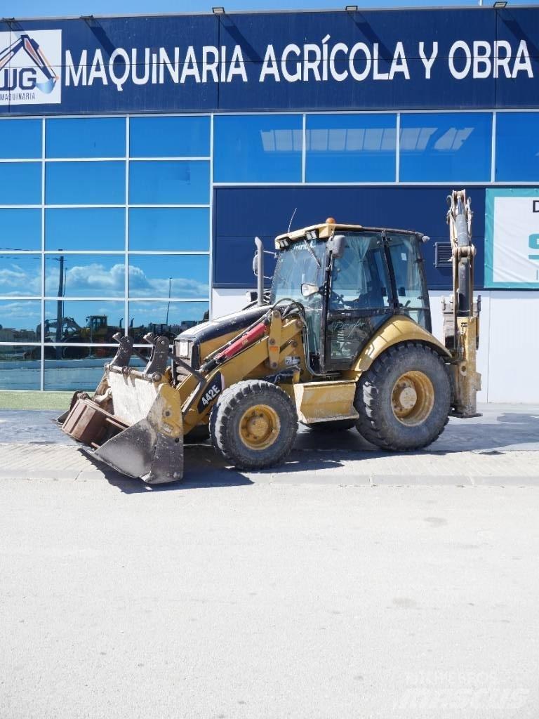 CAT 442 E Ekskavatori-iekrāvēji