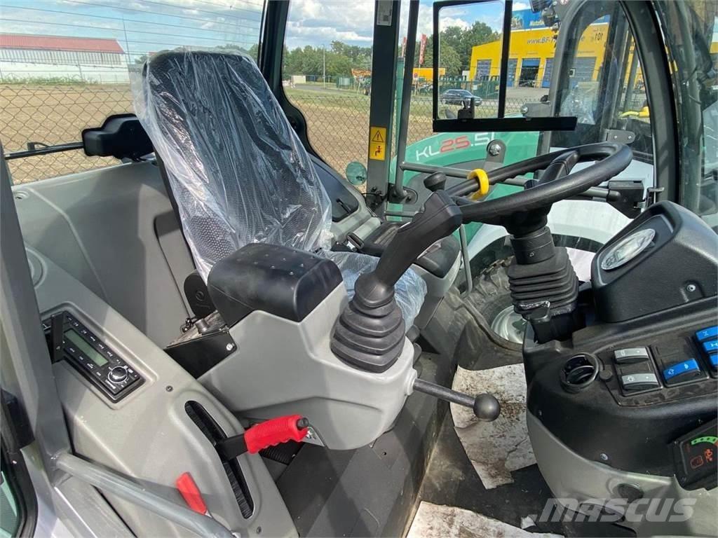 Kramer KL30.8T Lauksaimniecības pacēlāji
