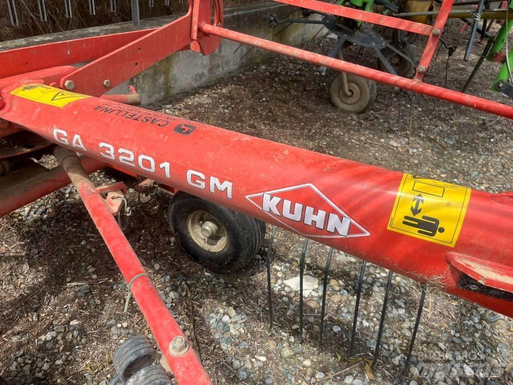 Kuhn GA 3201 G M Grābekļi un siena ārdītāji