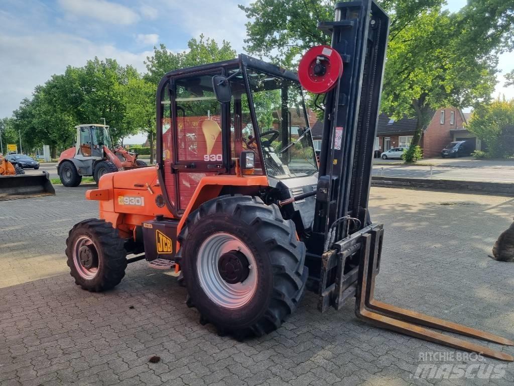 JCB 930-4 Apvidus autokrāvējs