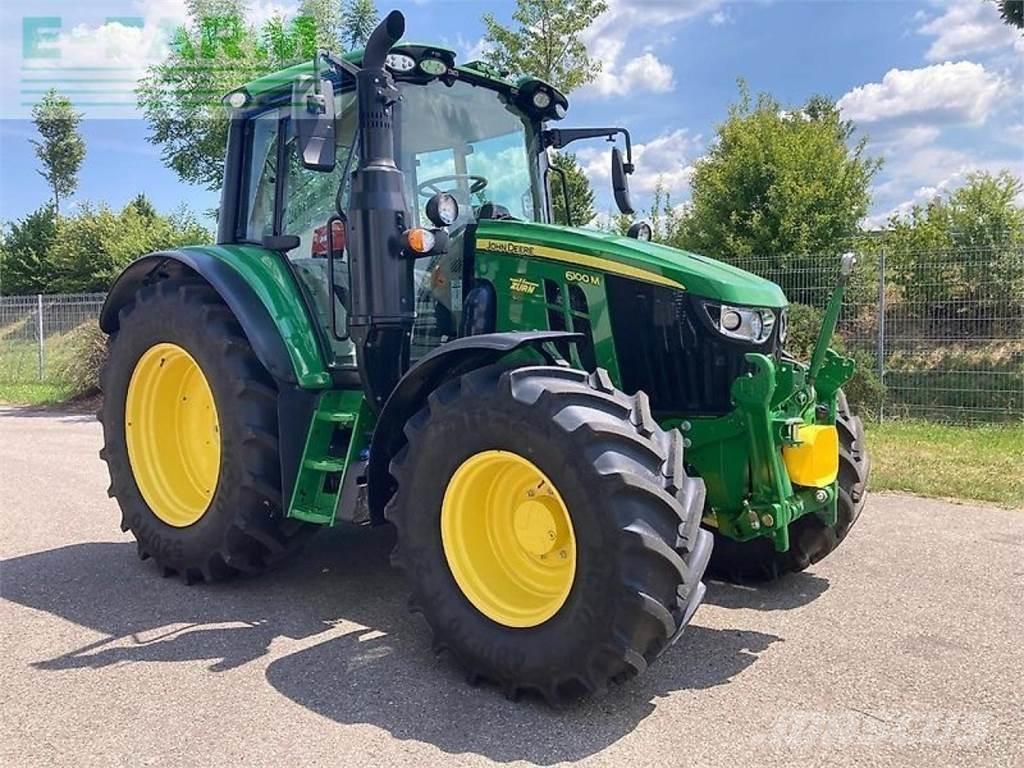 John Deere 6100m Traktori