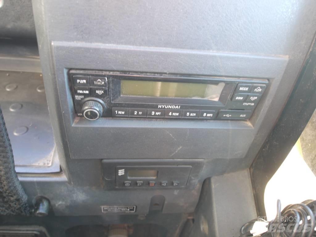 Hyundai R 160 W-9A Ekskavatori uz riteņiem