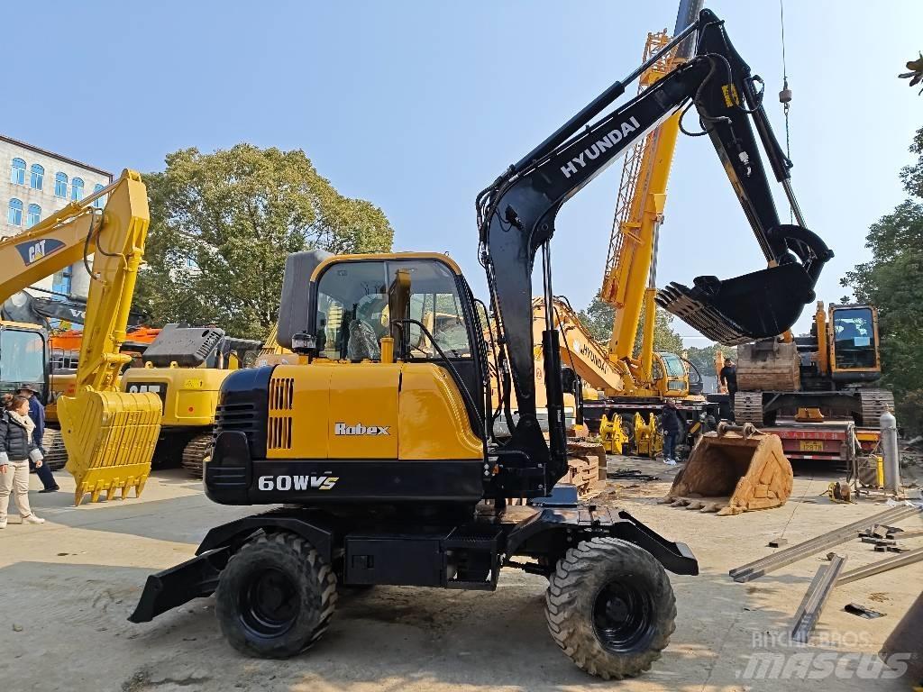 Hyundai 60W-9 Ekskavatori uz riteņiem