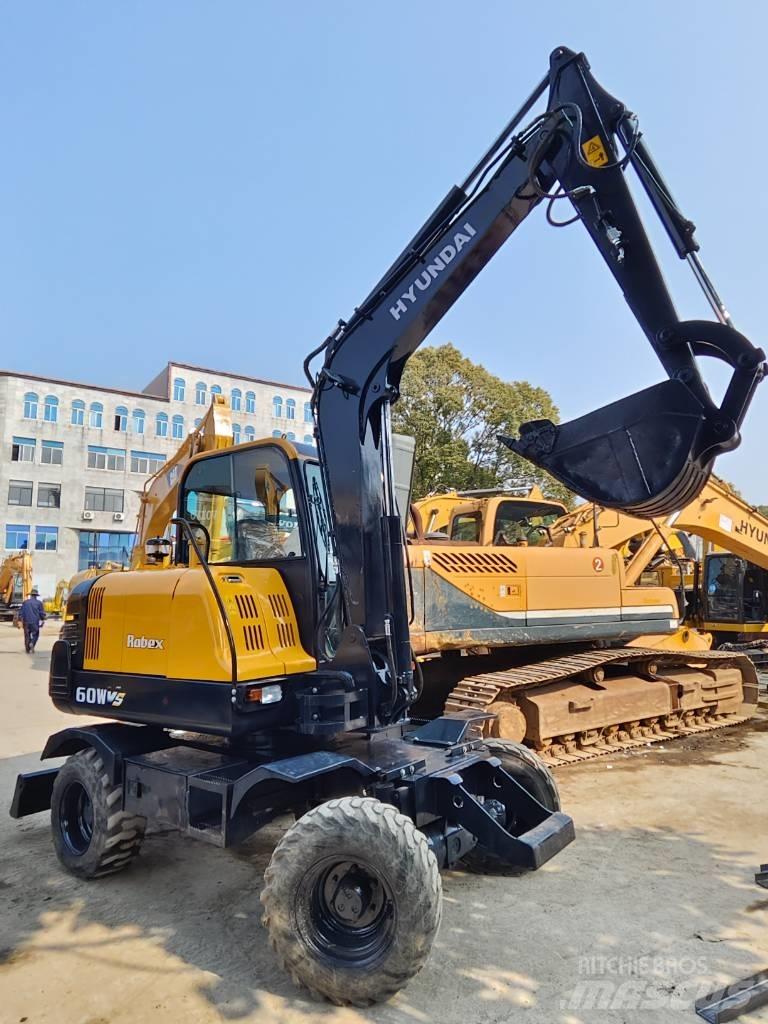 Hyundai 60W-9 Ekskavatori uz riteņiem