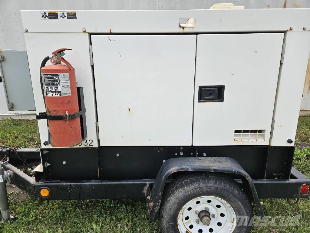 MultiQuip DCA 25 KVA Dīzeļģeneratori