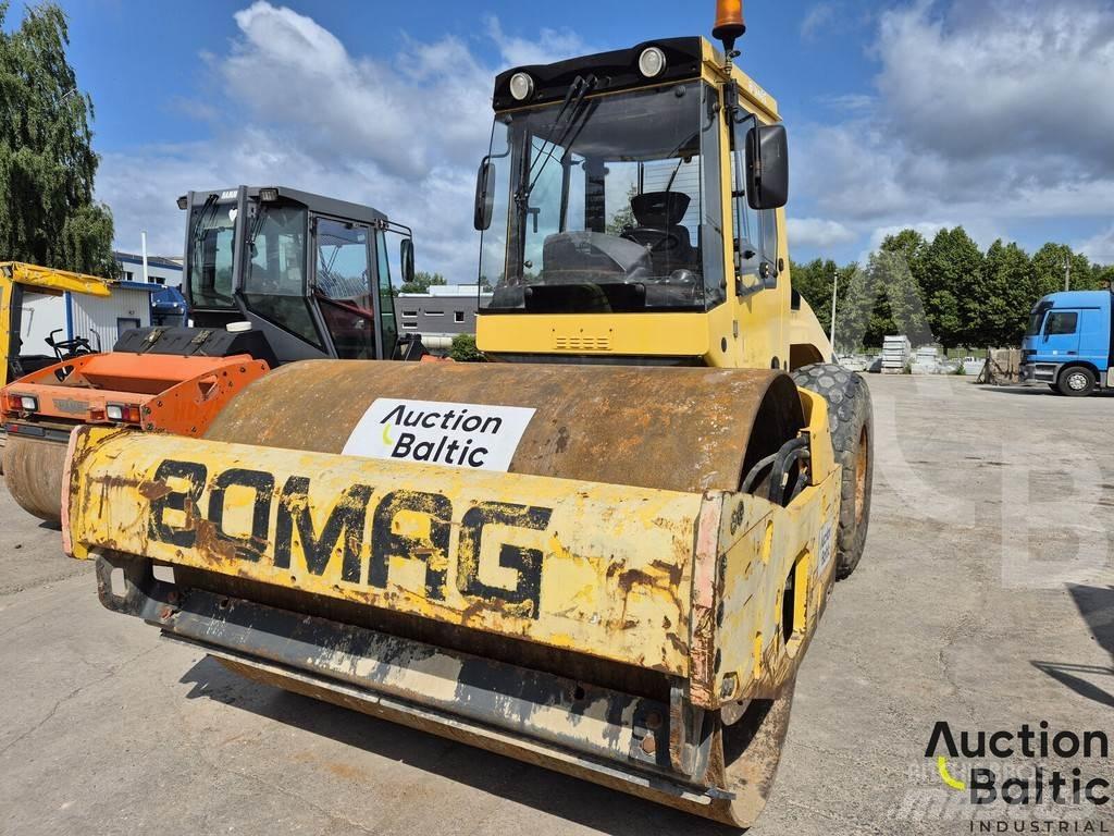 Bomag BW 211 D-4 Vienvalča grunts veltņi