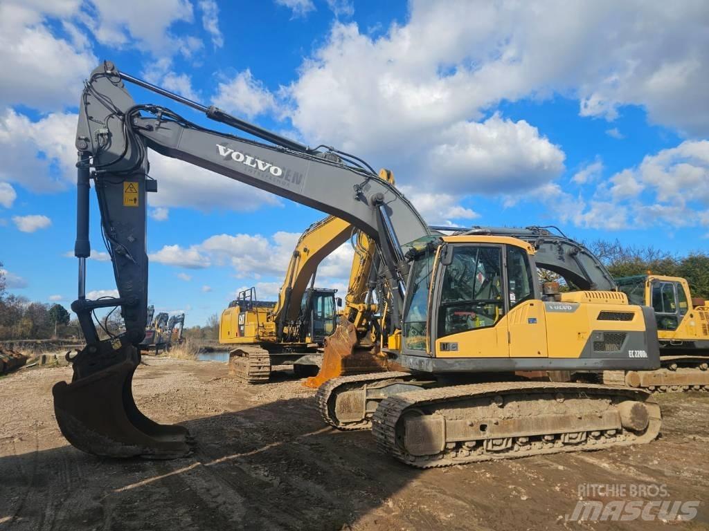 Volvo EC 220 DL Kāpurķēžu ekskavatori