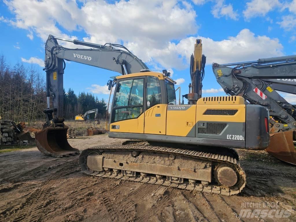 Volvo EC 220 DL Kāpurķēžu ekskavatori