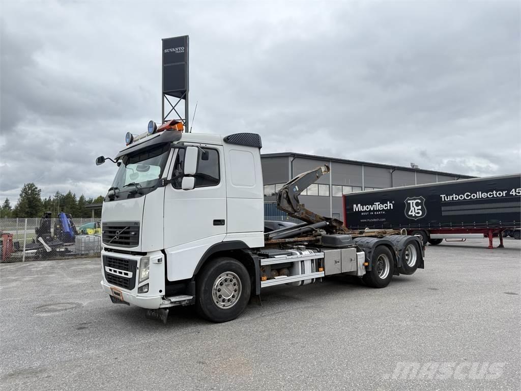 Volvo FH540 6x2 Treileri ar āķi