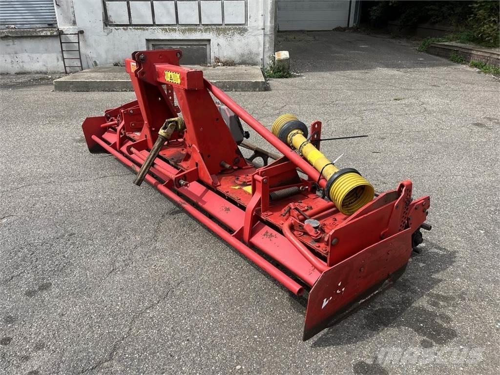 Lely 300-22 Augsnes frēzes