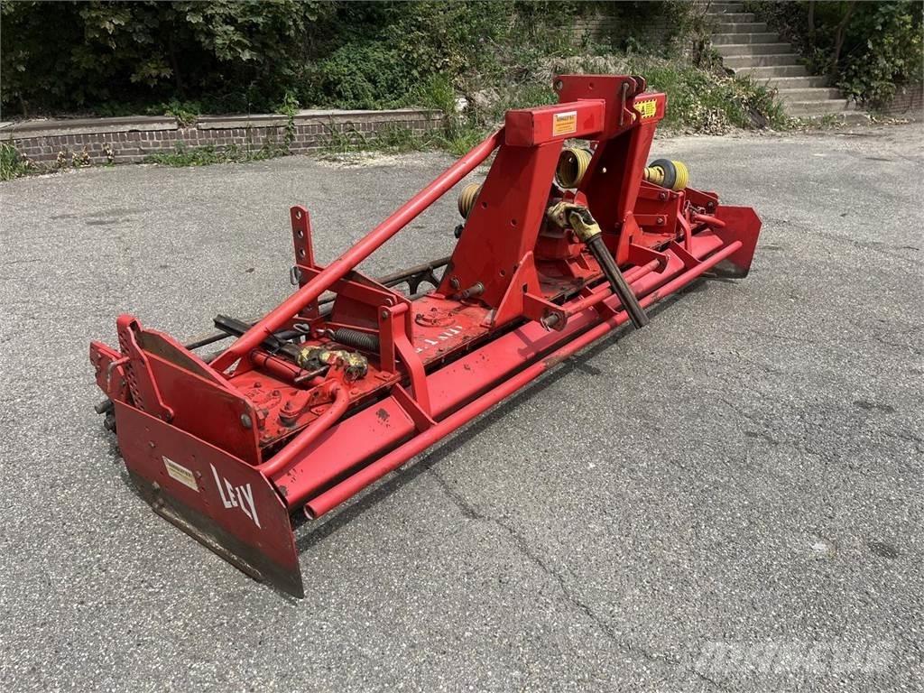Lely 300-22 Augsnes frēzes