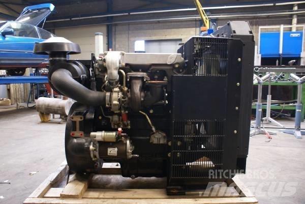 Perkins 1004 T Dzinēji