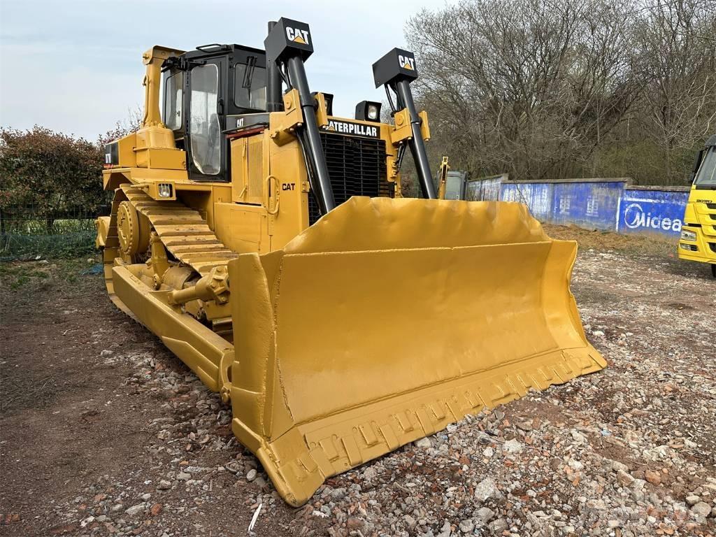 CAT D 7 H Kāpurķēžu buldozeri