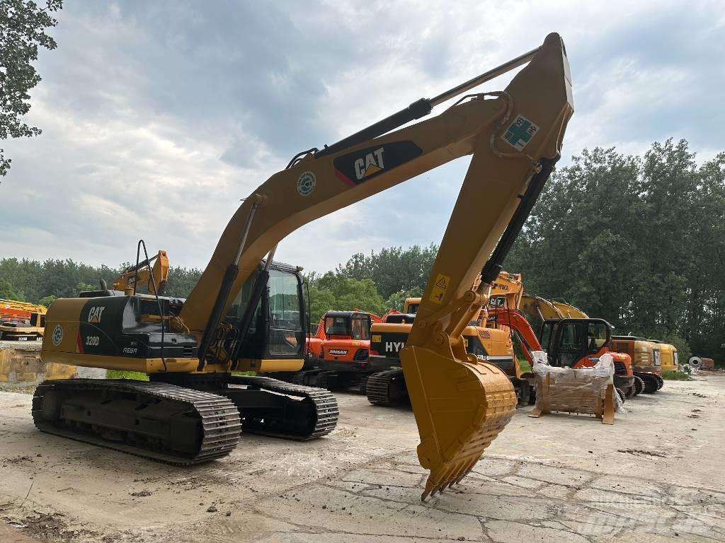 CAT 320D Kāpurķēžu ekskavatori