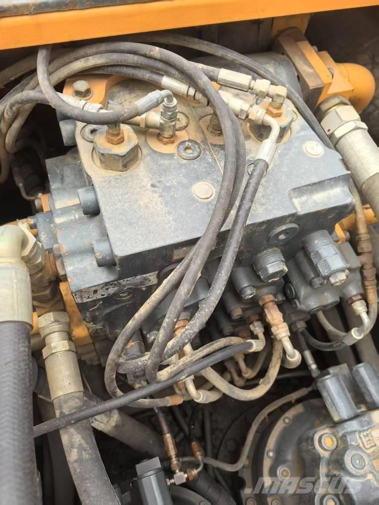 Hyundai 485LVS Kāpurķēžu ekskavatori