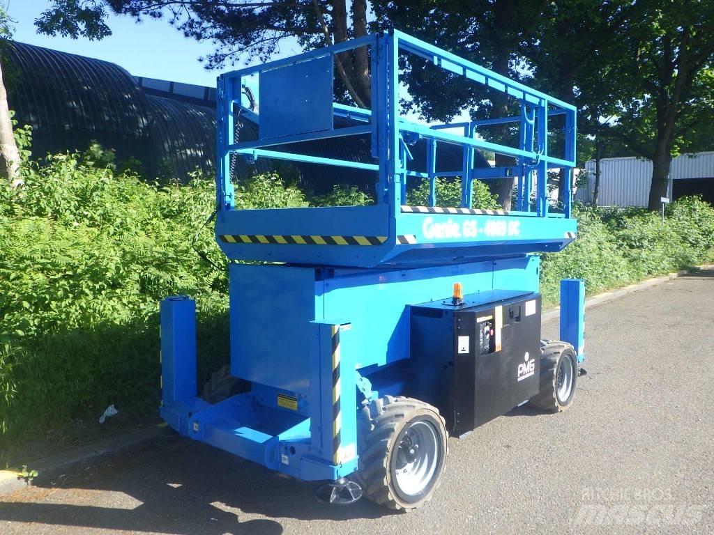 Genie GS4069DC Šķerveida pacēlāji