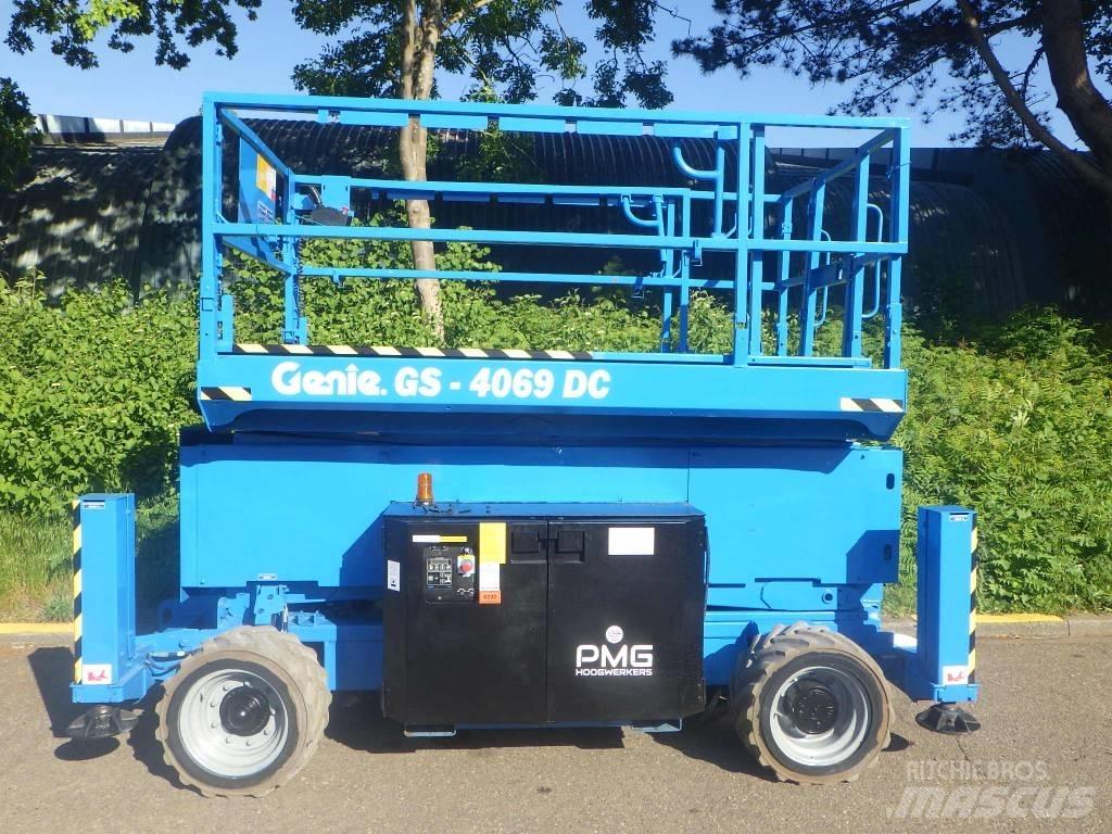 Genie GS4069DC Šķerveida pacēlāji