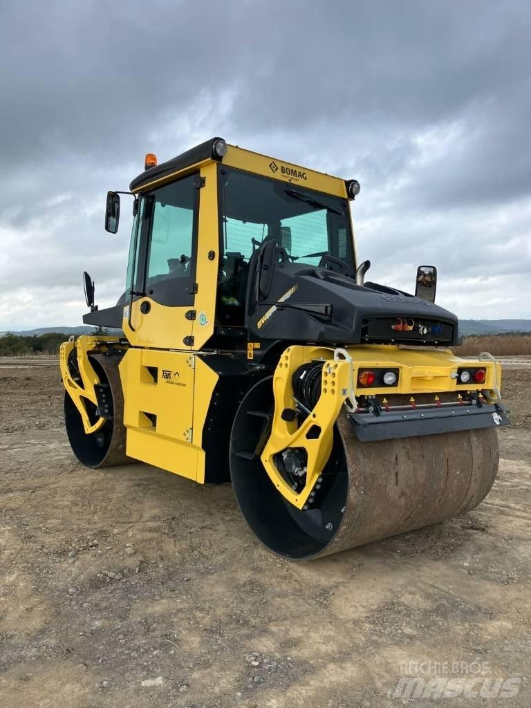 Bomag BW 174 APO-4v Divvalču grunts veltņi