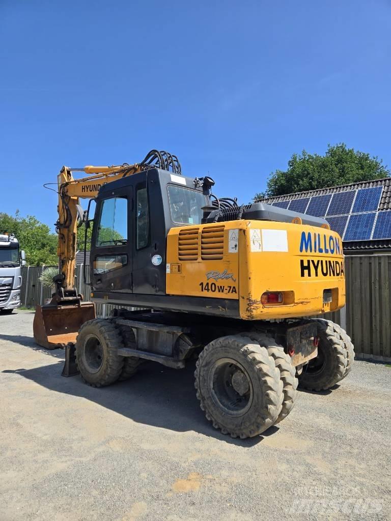 Hyundai Robex 140 W Ekskavatori uz riteņiem