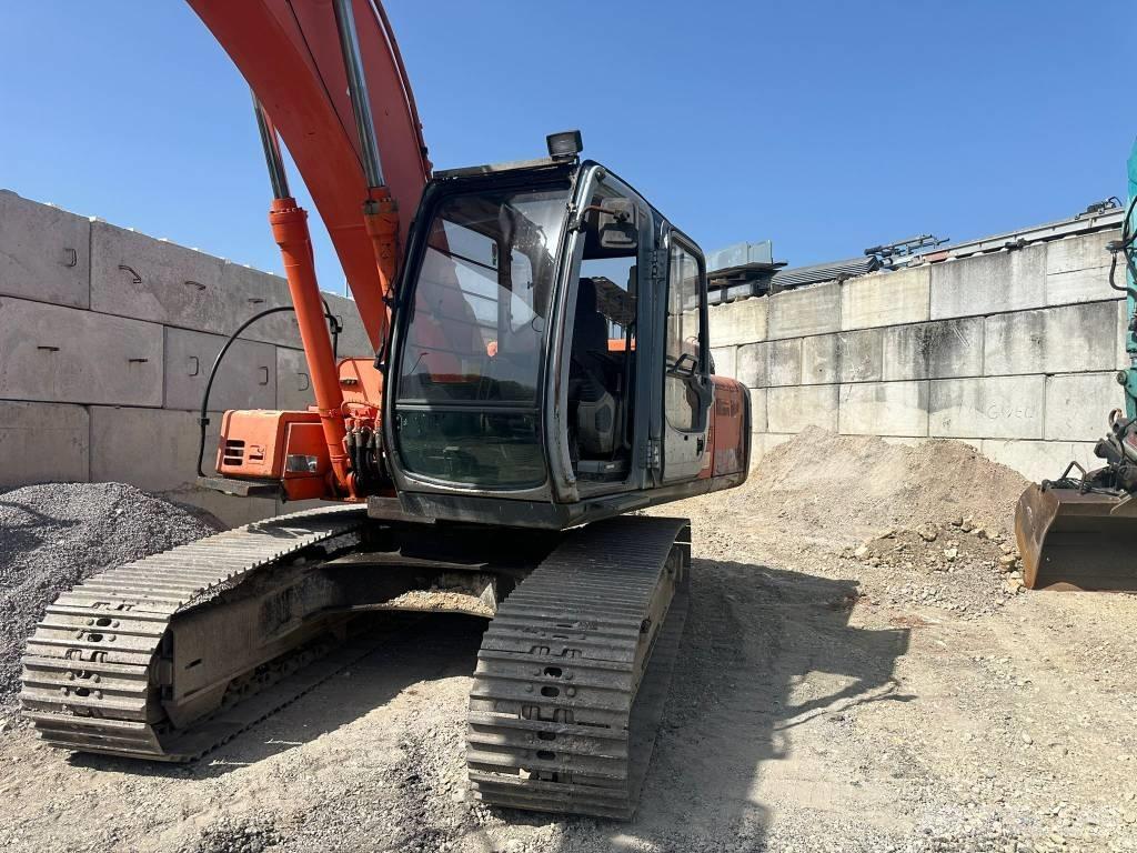 Fiat-Hitachi EX 215 Kāpurķēžu ekskavatori