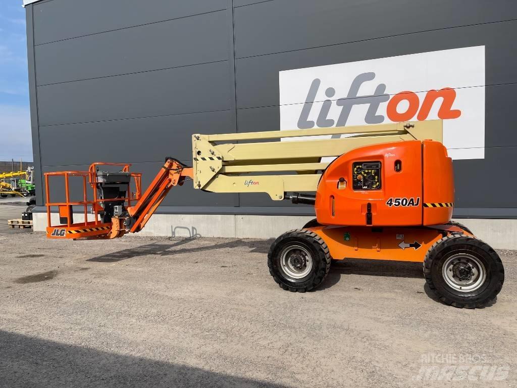 JLG 450 AJ Bomlift Strēles pacēlāji