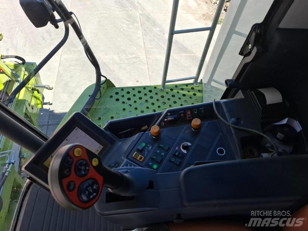 CLAAS Lexion 530 Ražas novākšanas kombaini