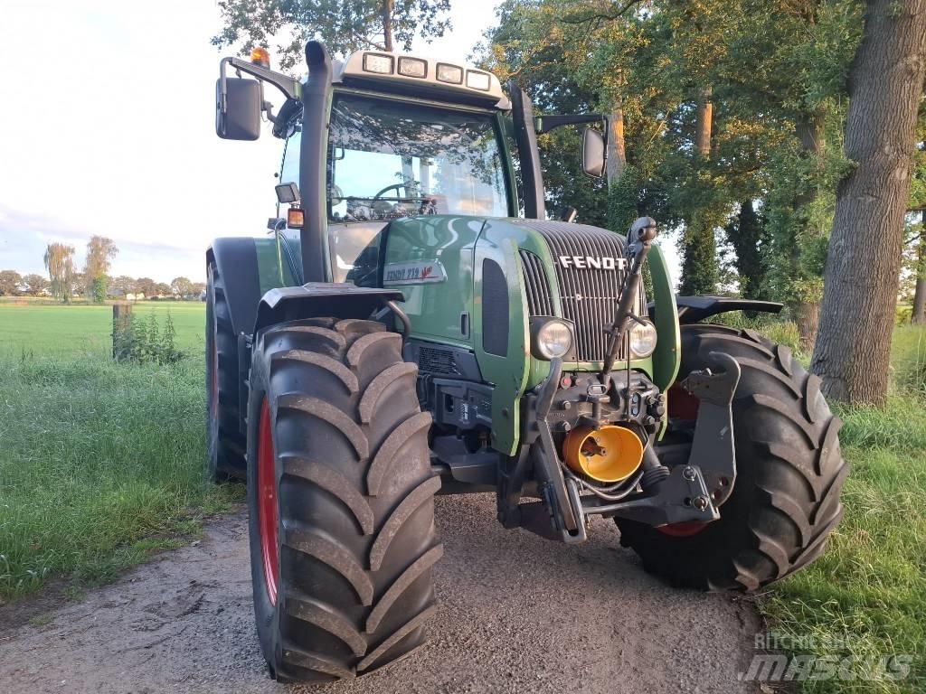 Fendt 712 Vario Traktori