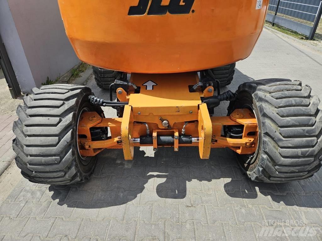 JLG 450AJ Strēles pacēlāji