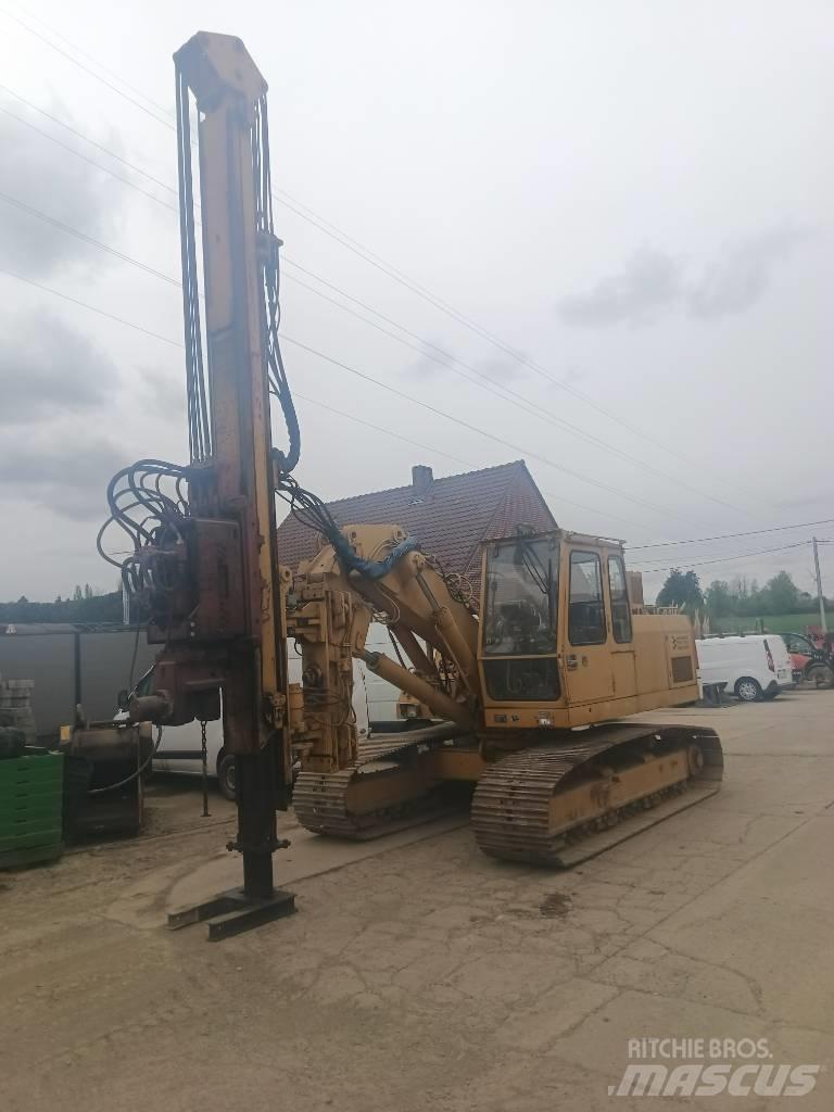 Liebherr R 922 L Kāpurķēžu ekskavatori