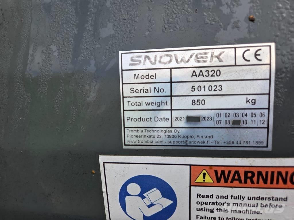 Snowek AA 320 Sniega naži un tīrītāji