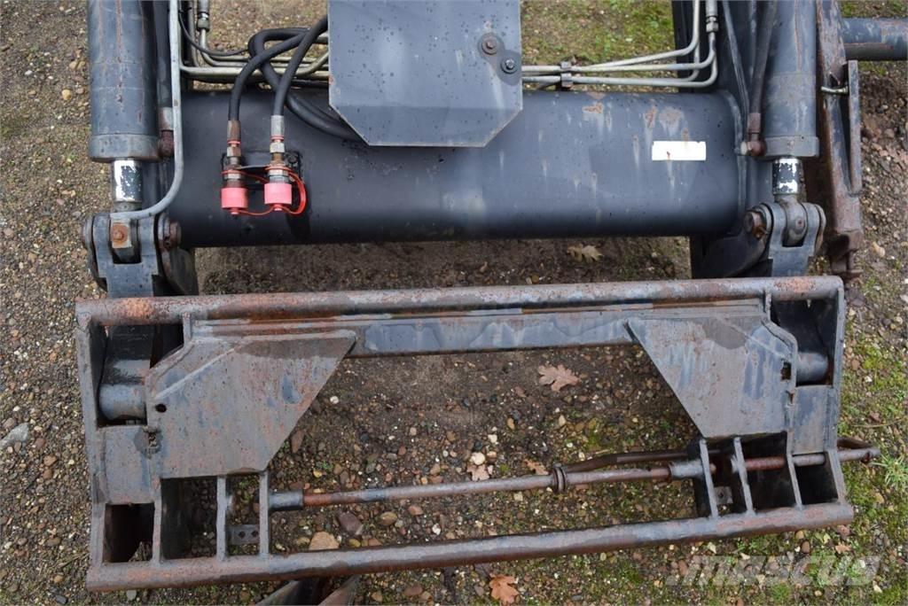 Stoll Robust F71 Frontālie iekrāvēji un ekskavatori