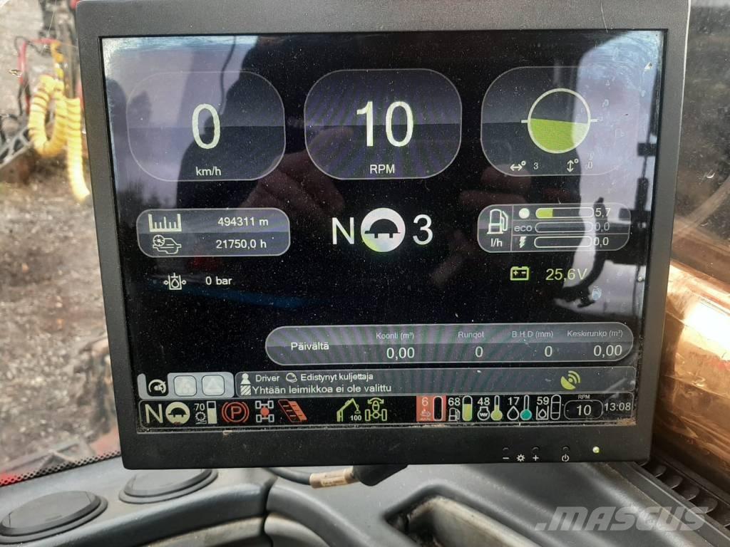 Komatsu 901 Harvesteri