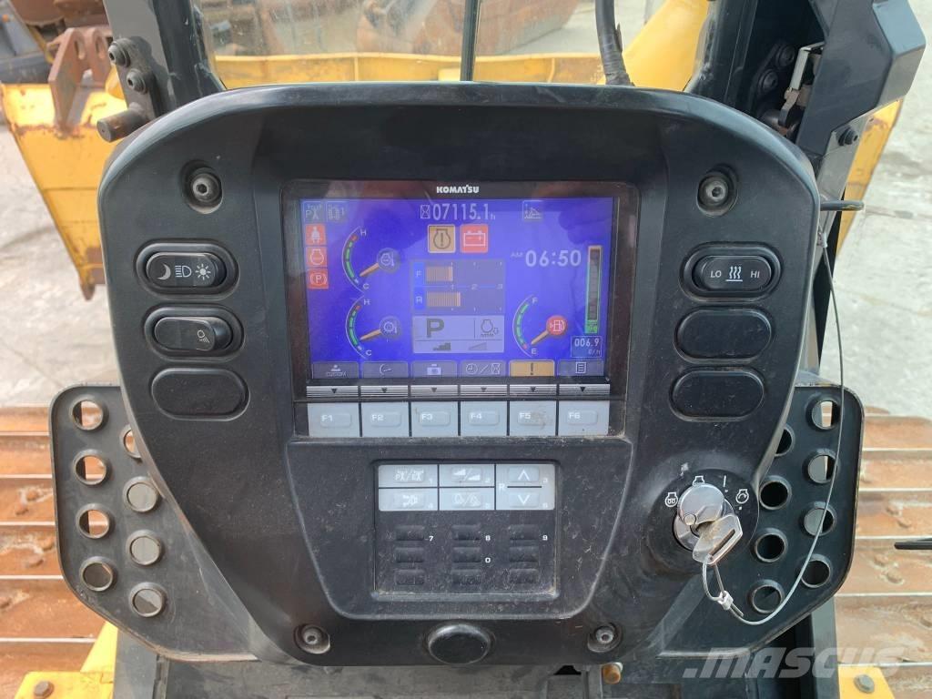 Komatsu D 61 PXI-23 Kāpurķēžu buldozeri