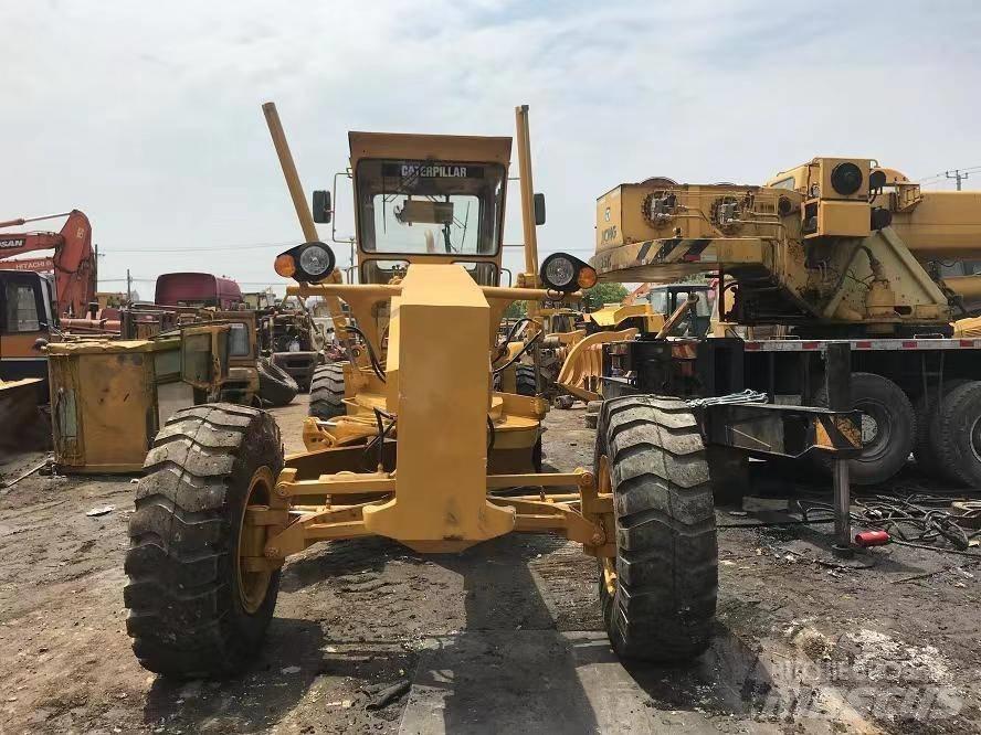 CAT 140 Greideri