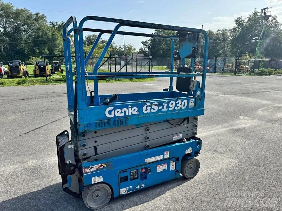 Genie GS 1930 Šķerveida pacēlāji