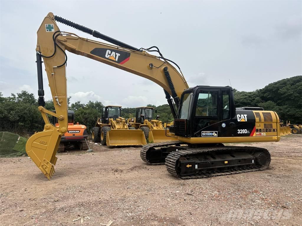 CAT 320 D Kāpurķēžu ekskavatori