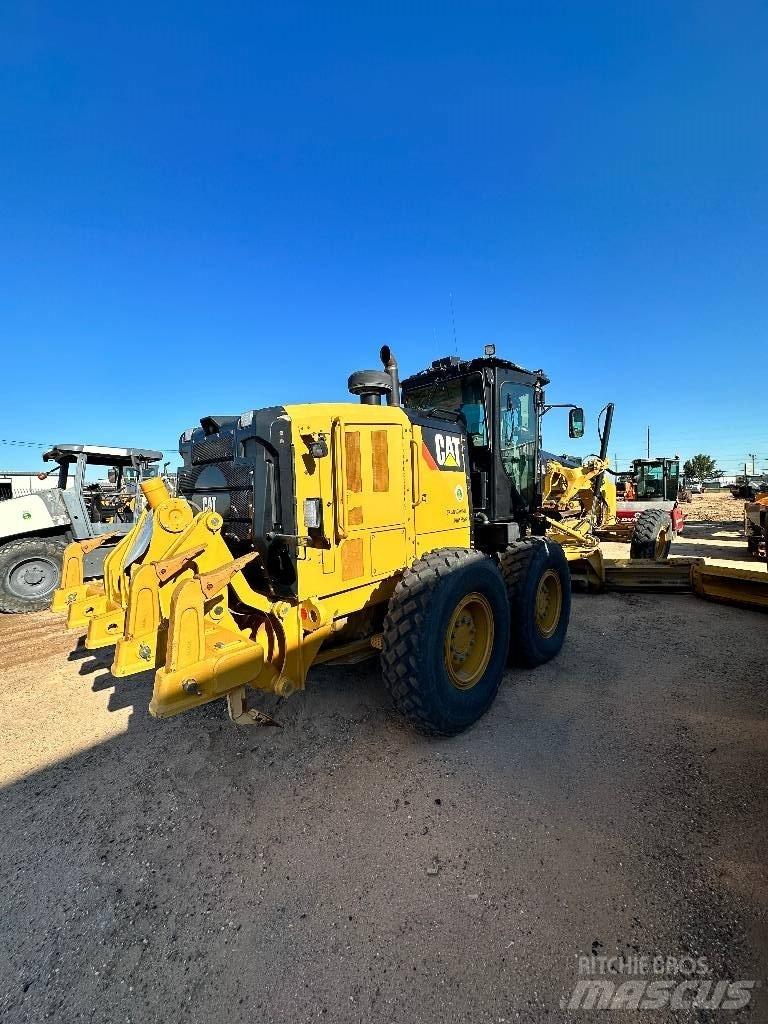 CAT 12 M 2 Greideri