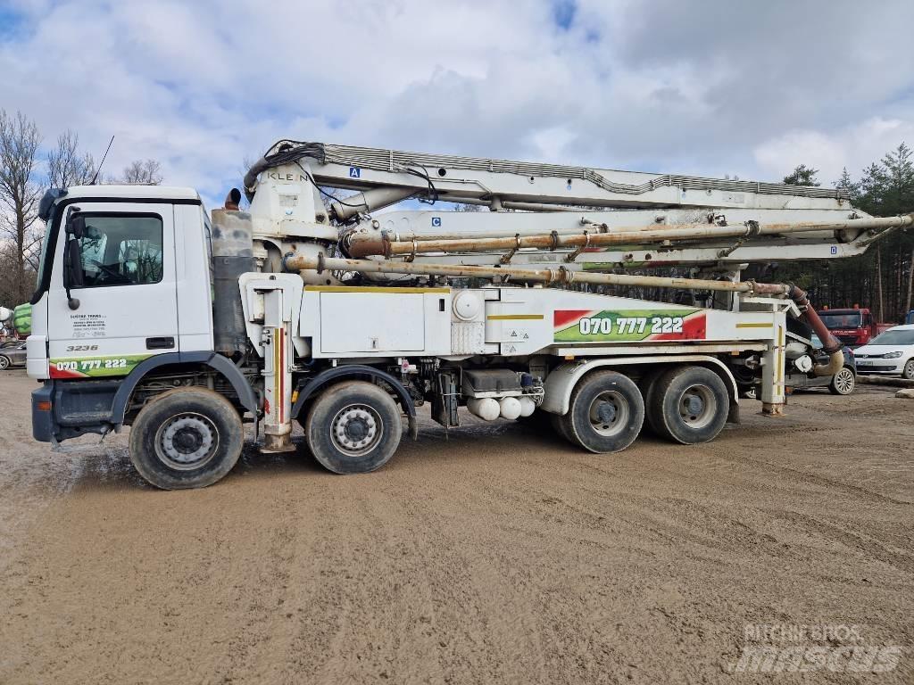 Mercedes-Benz 3236 Kravas mašīna- betona sūknis