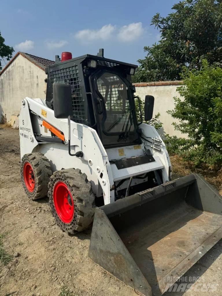 Bobcat S16 Lietoti riteņu kompaktiekrāvēji