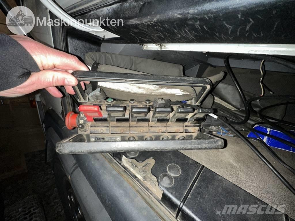 Volvo FM 480 Smagās mašīnas ar celtni