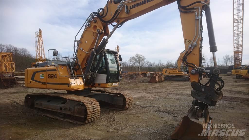 Liebherr R924LC Kāpurķēžu ekskavatori