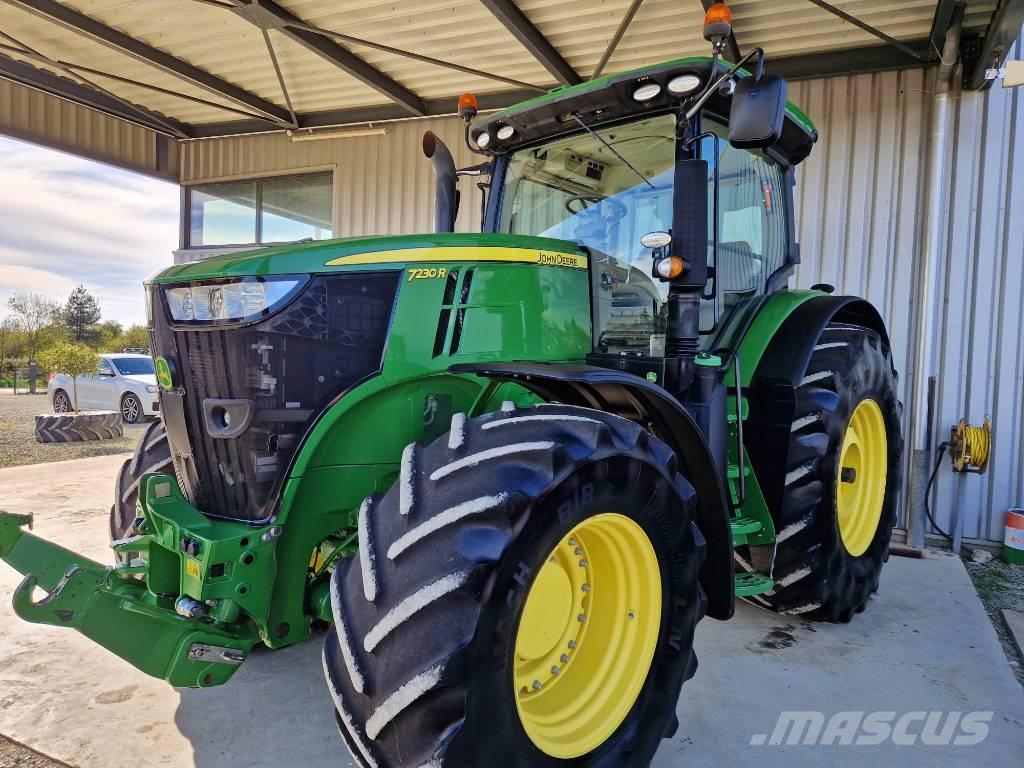 John Deere 7230 R Traktori