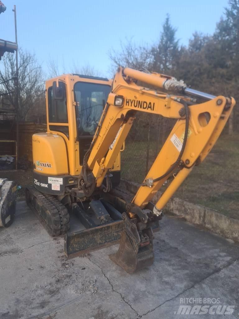 Hyundai R25Z-9 AK Mini ekskavatori < 7 t