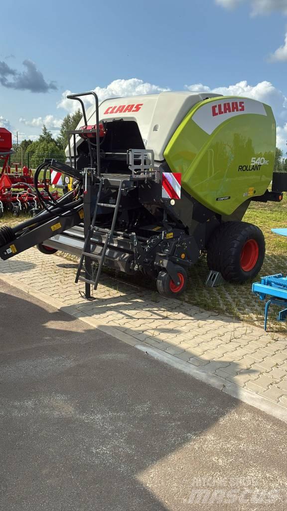 CLAAS Rollant 540 RC Rituļu preses