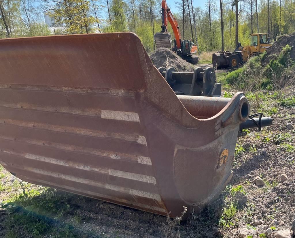Doosan DX 420 LC Kāpurķēžu ekskavatori