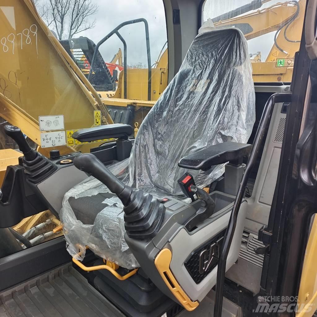 CAT 320GC Kāpurķēžu ekskavatori
