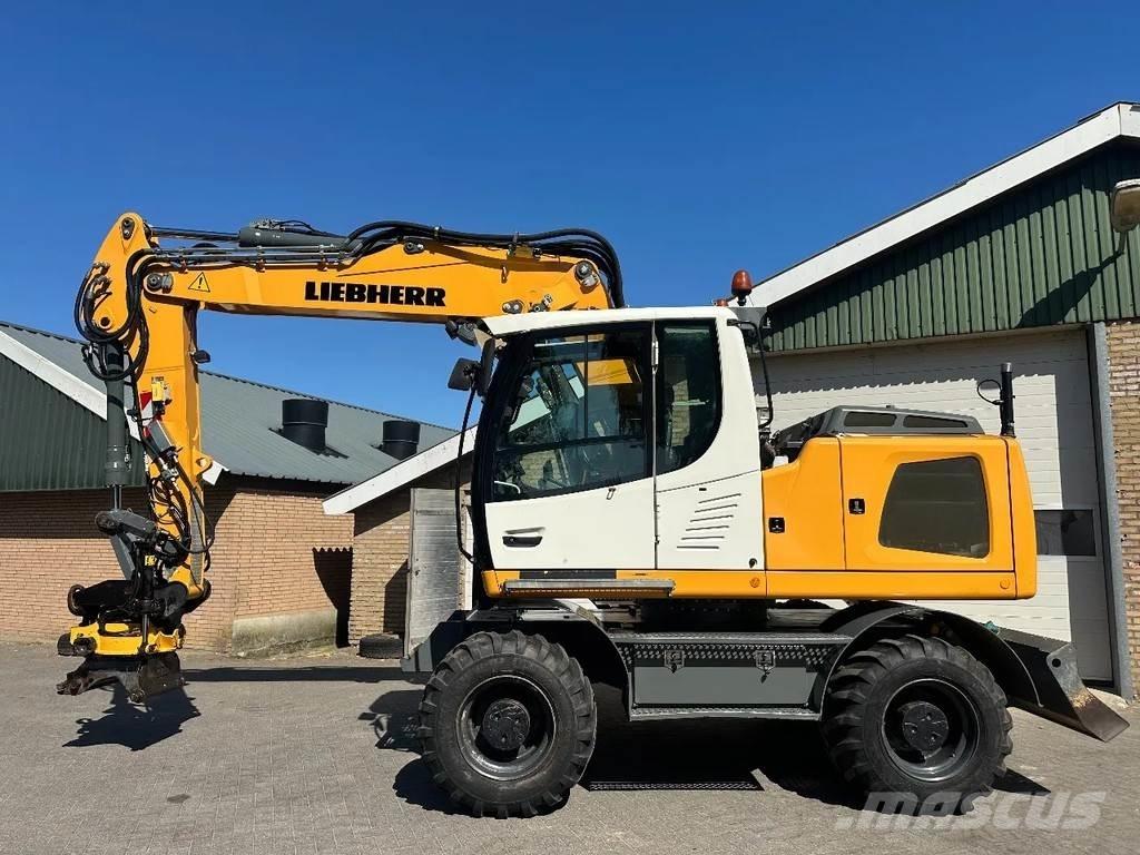 Liebherr A916 Ekskavatori uz riteņiem