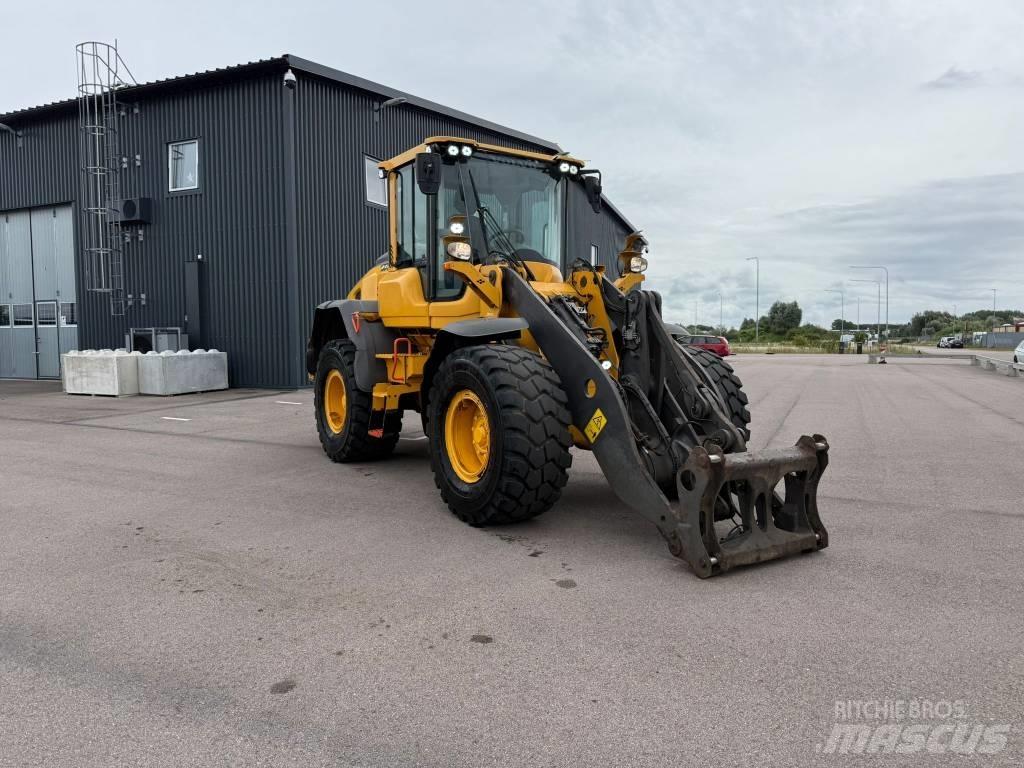 Volvo L 60 H Iekrāvēji uz riteņiem