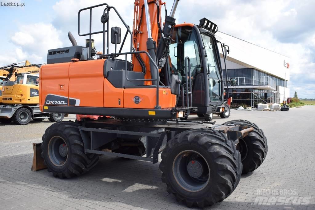 Doosan DX 140 W-5 Ekskavatori uz riteņiem